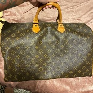 Louis Vuitton speedy 40